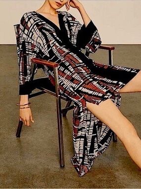 BCBGMaxAzria Geometric Print High Low Maxi Dress